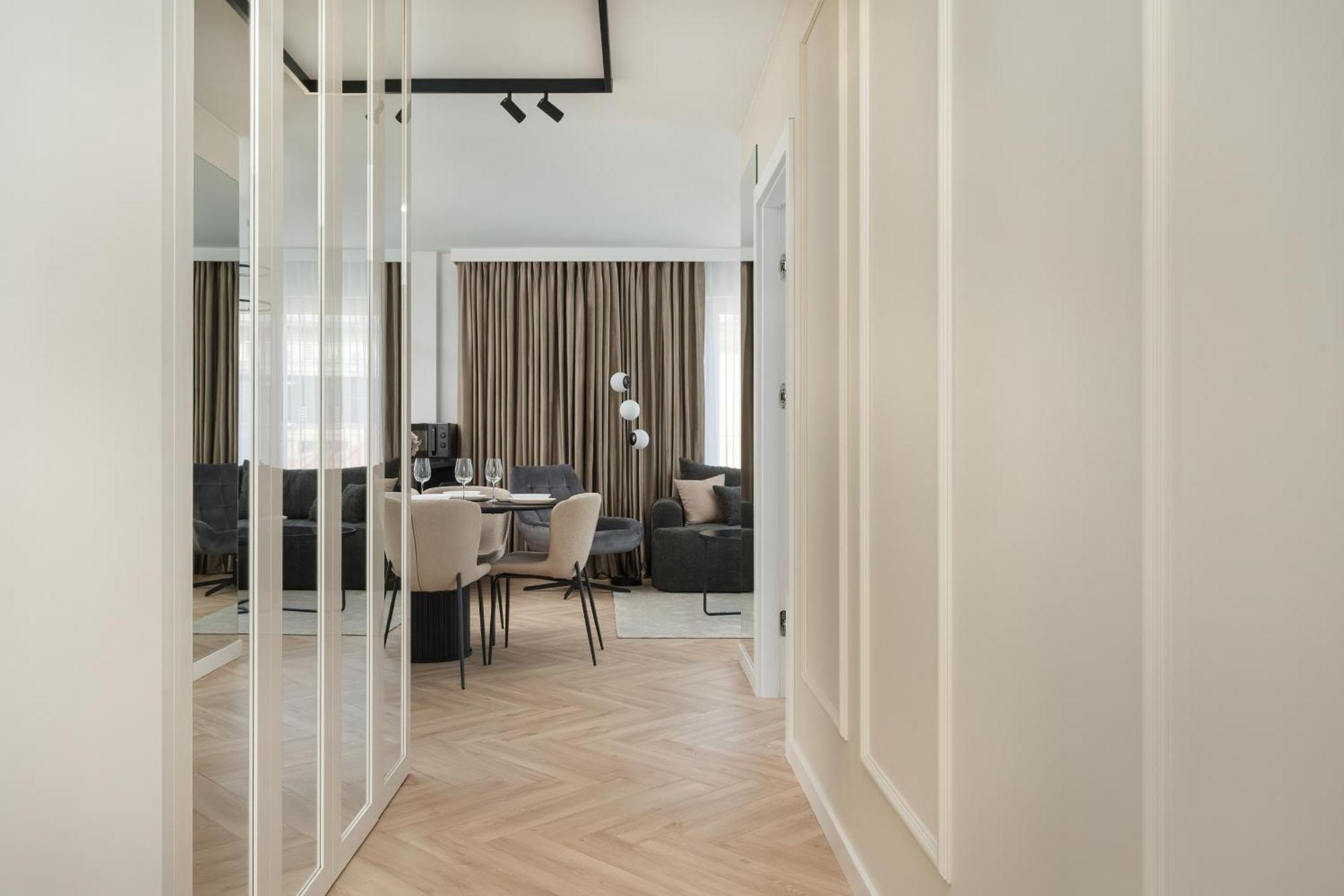 Elegancki Apartament Z Parkingiem Blisko Starego Miasta By Noclegi Renters Wrocław Exterior foto